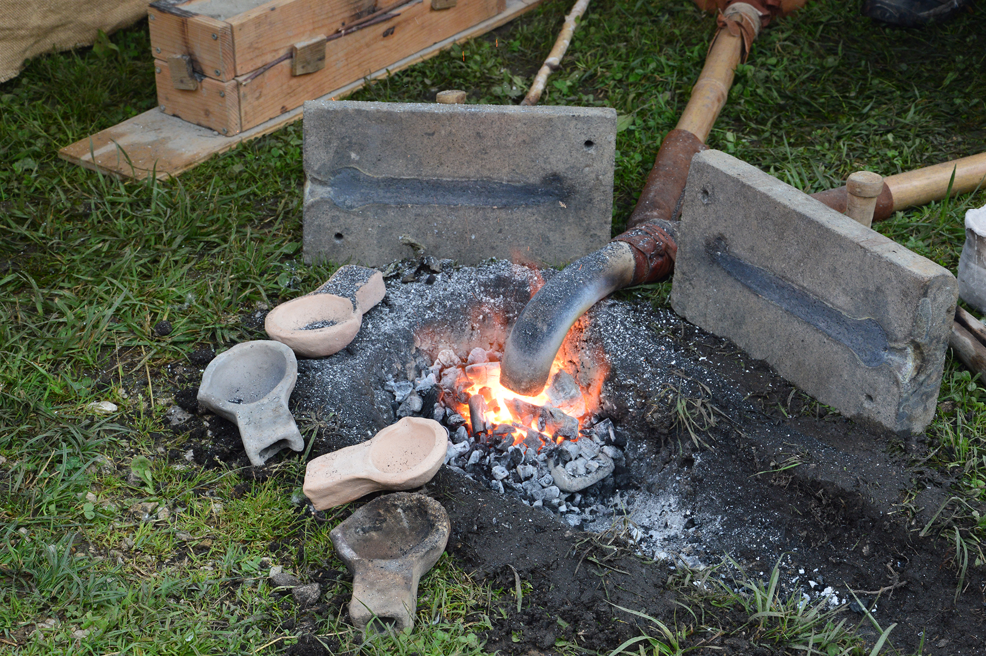 Fig. 9. Bronze casting (in collaboration with “Il tre di spade”).